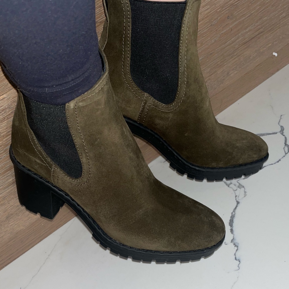 VINCE Henderson Water resistant army green ankle boots - Picture 10 of 10